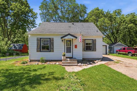 Photo of 719 N Ramsey Avenue, Litchfield, MN 55355 (MLS # 7091902)