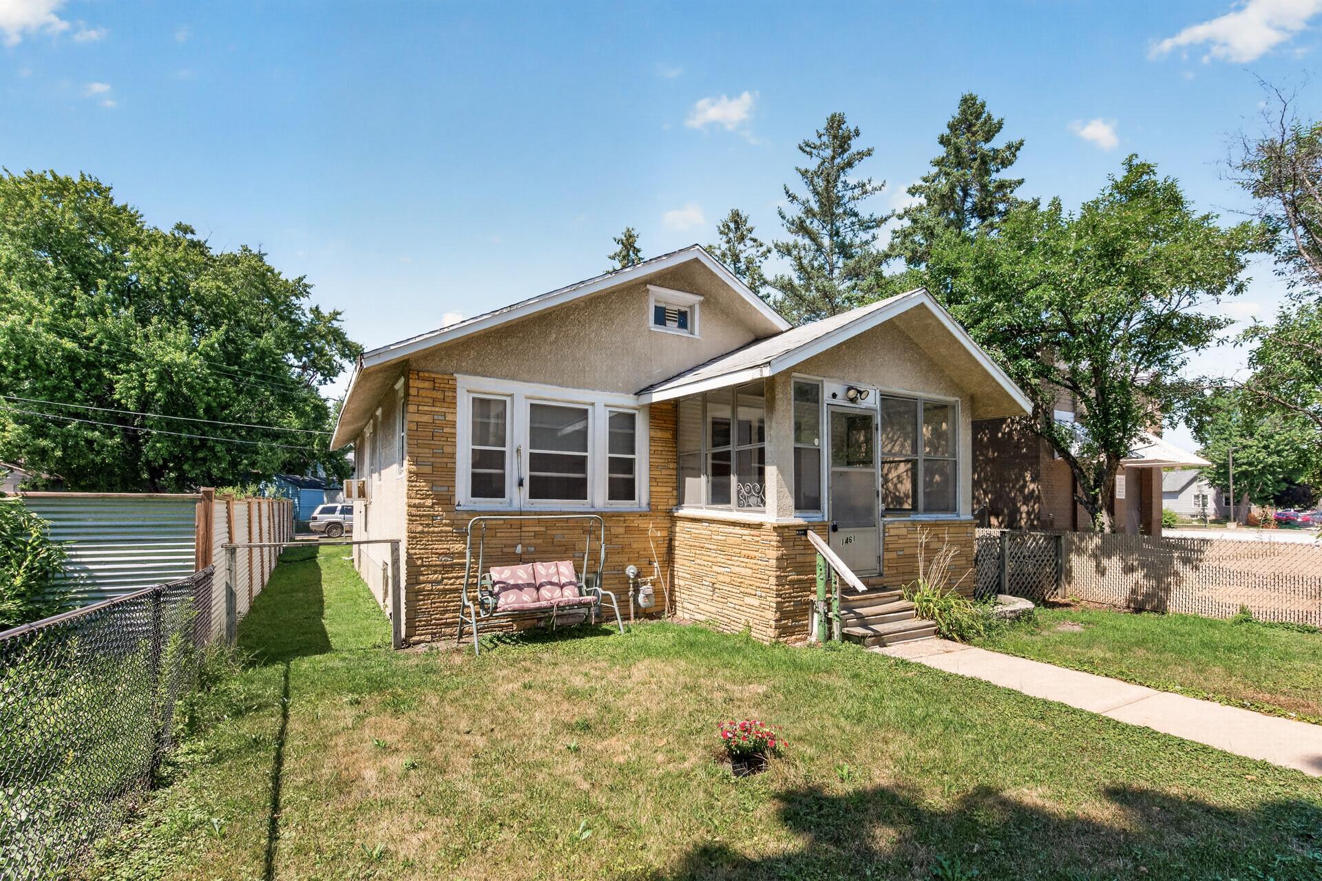 1461 7th Street W