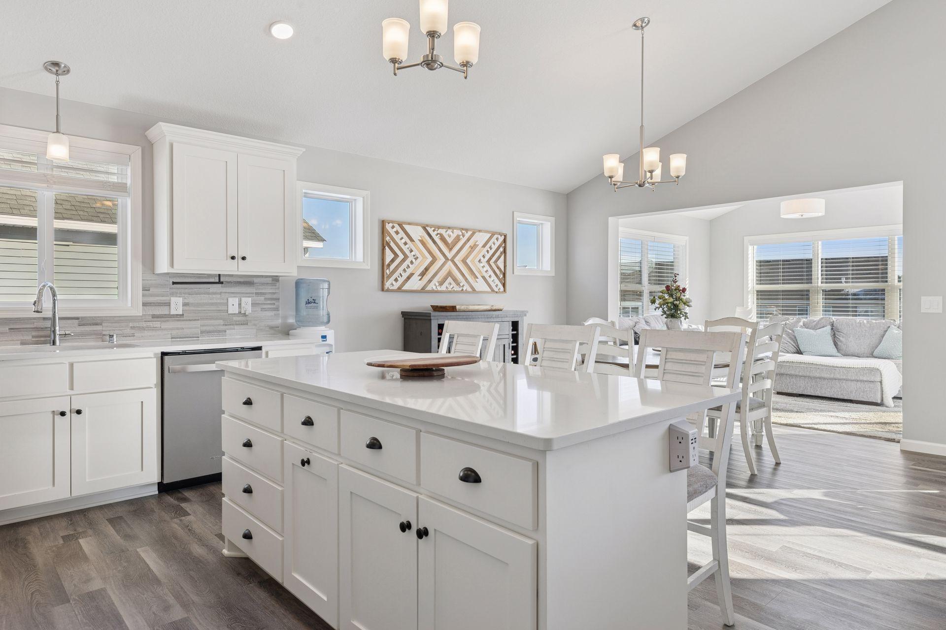 6186 Quenroe Avenue NE