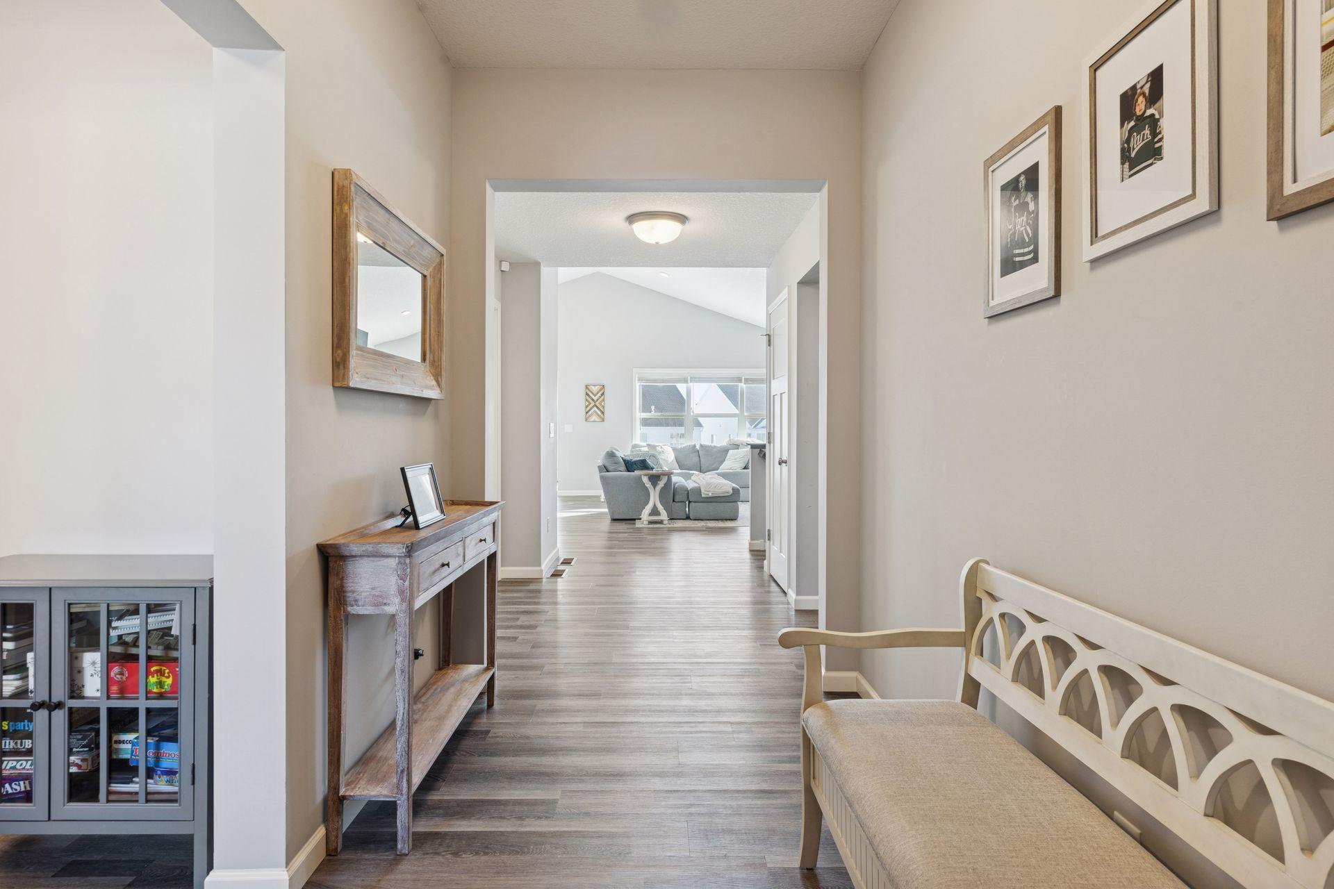 6186 Quenroe Avenue NE