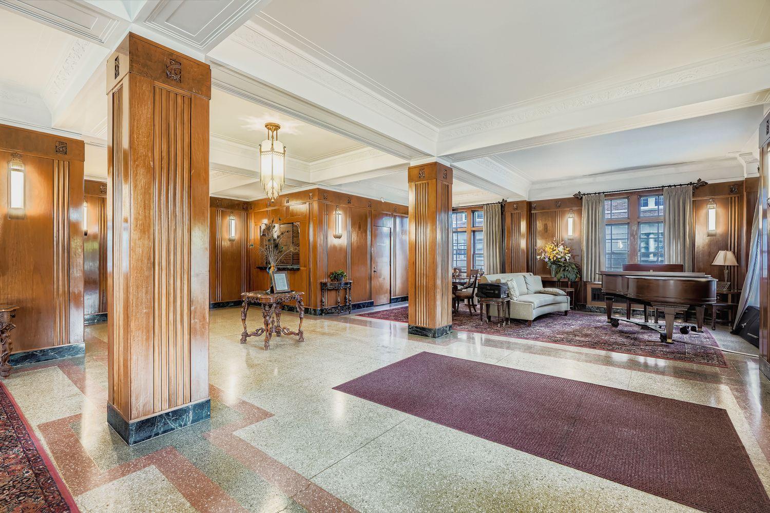 2615 Park Avenue 311