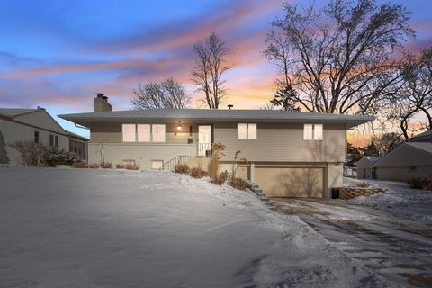 3109 Wendhurst Avenue Saint Anthony MN 55418