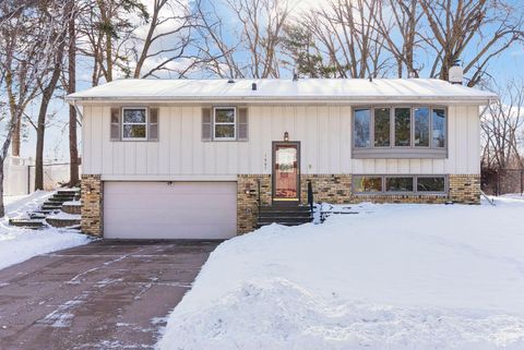 1887 3rd Street NW New Brighton MN 55112