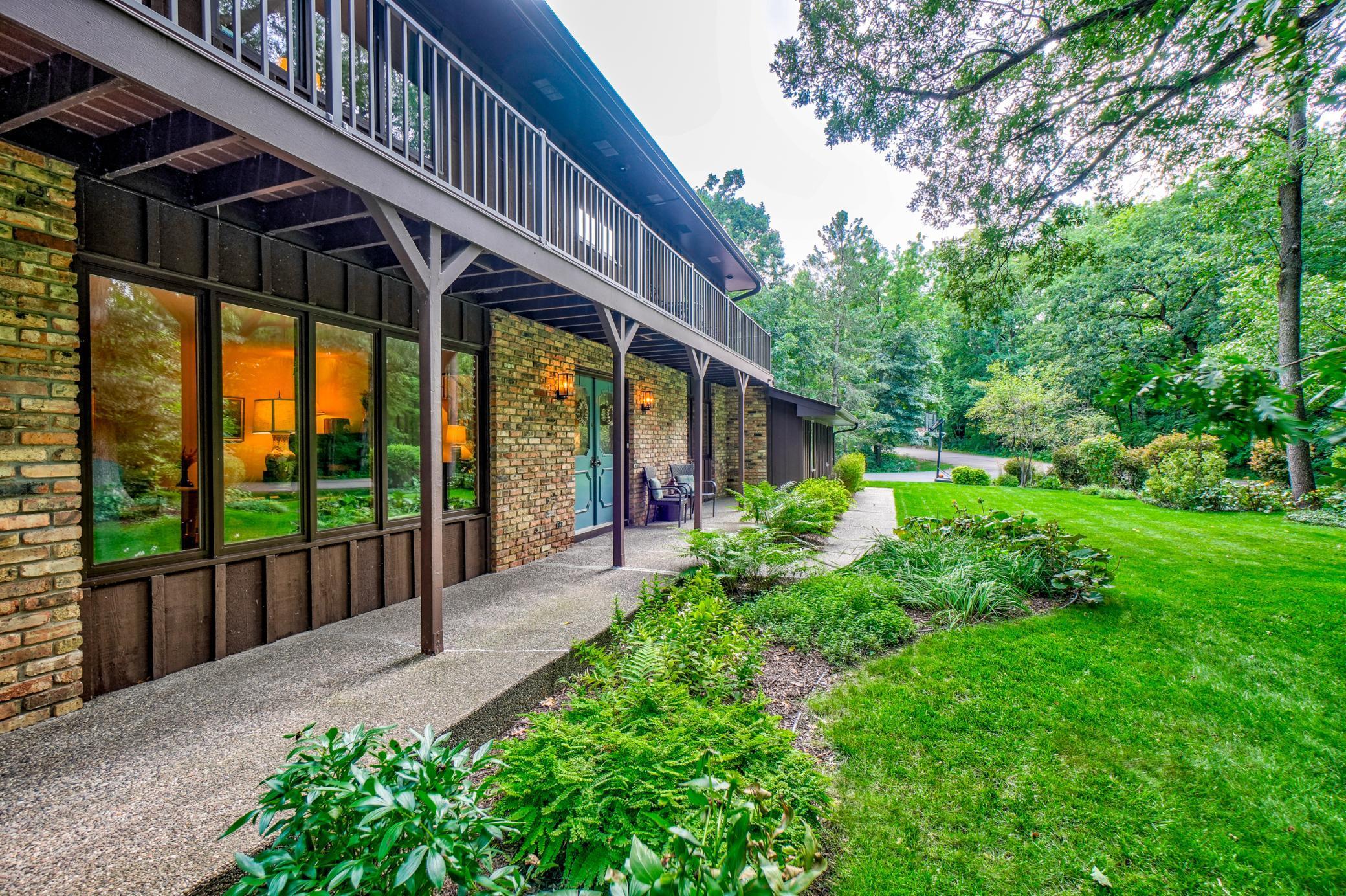 44 S Deep Lake Road