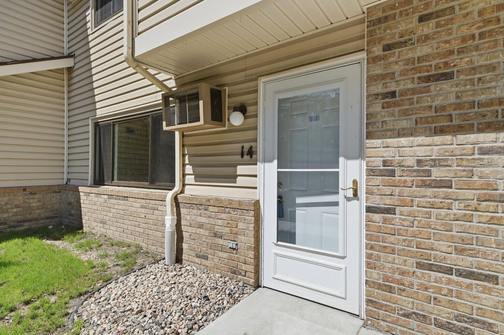 Photo of 14 E 13th Street, Waconia, MN 55387 (MLS # 7031058)