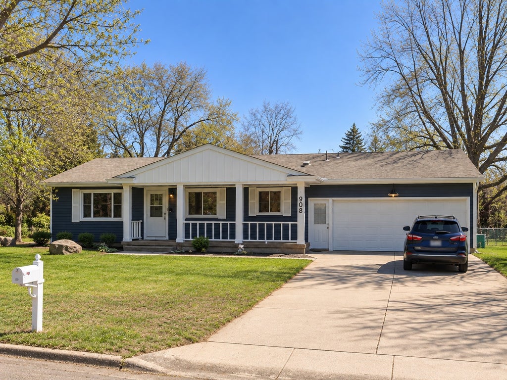 Photo of 908 Brenda Lee Drive, Saint Cloud, MN 56303 (MLS # 7151982)