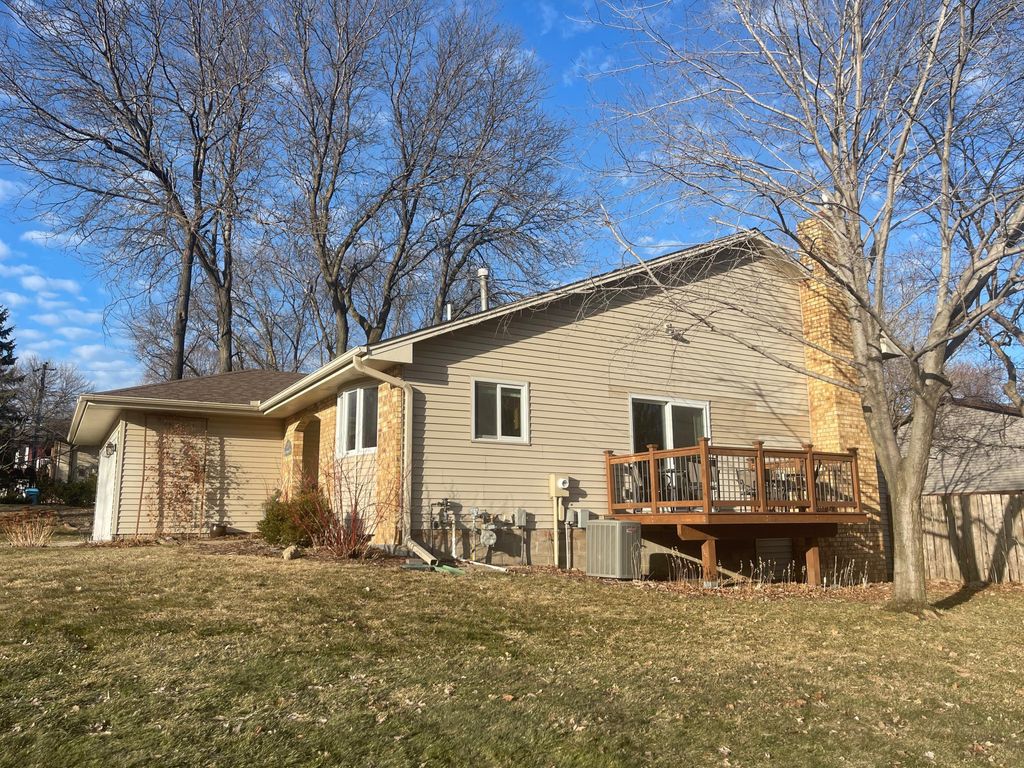 Photo of 239 16th Avenue SW, New Brighton, MN 55112 (MLS # 7033671)