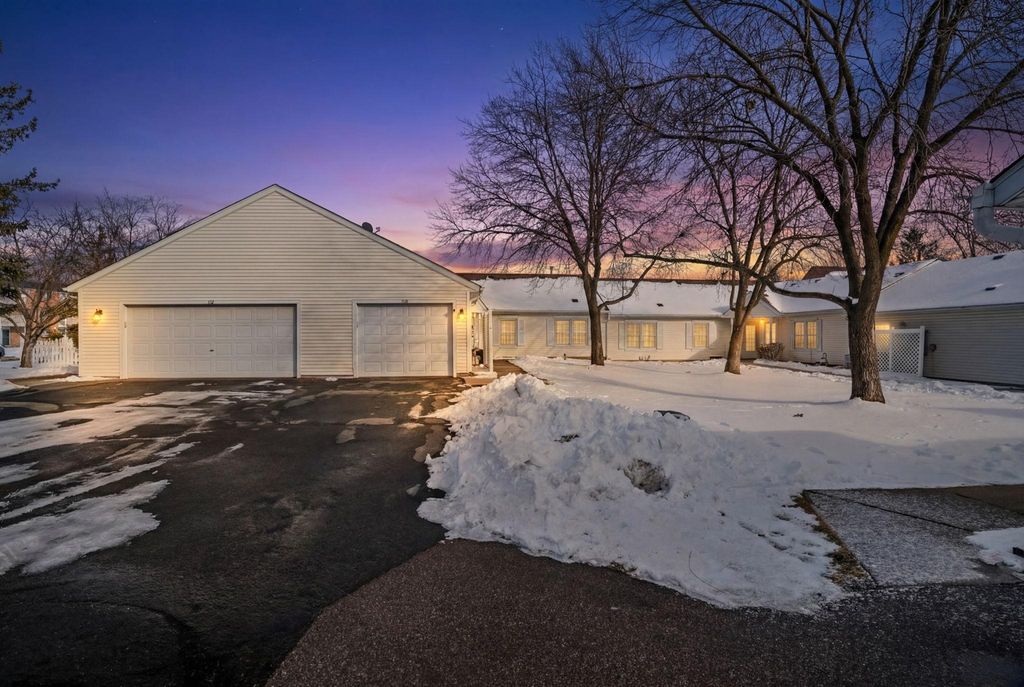 Photo of 114 Carmel Avenue W #15, West Saint Paul, MN 55118 (MLS # 7023580)