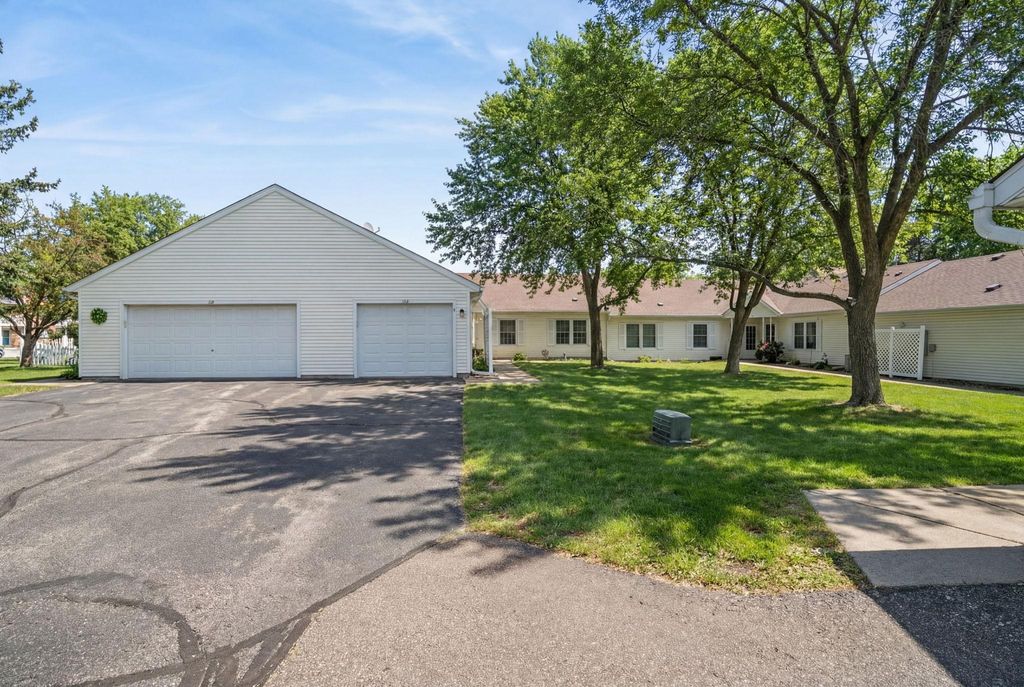 Photo of 114 Carmel Avenue W #15, West Saint Paul, MN 55118 (MLS # 7023580)