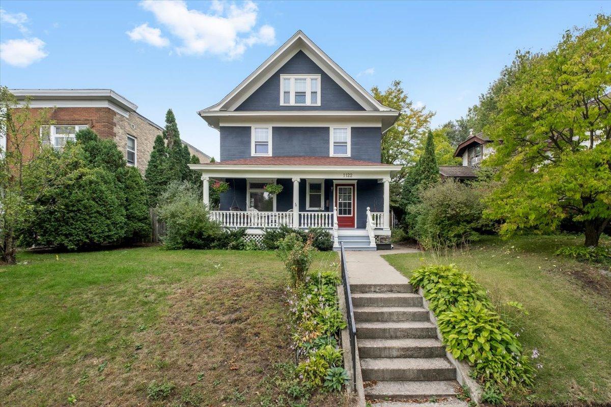 1122 Ashland Avenue