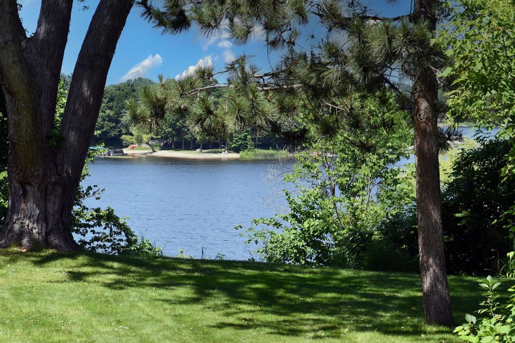 Photo of 216 Summit Avenue, Center City, MN 55012 (MLS # 7035683)