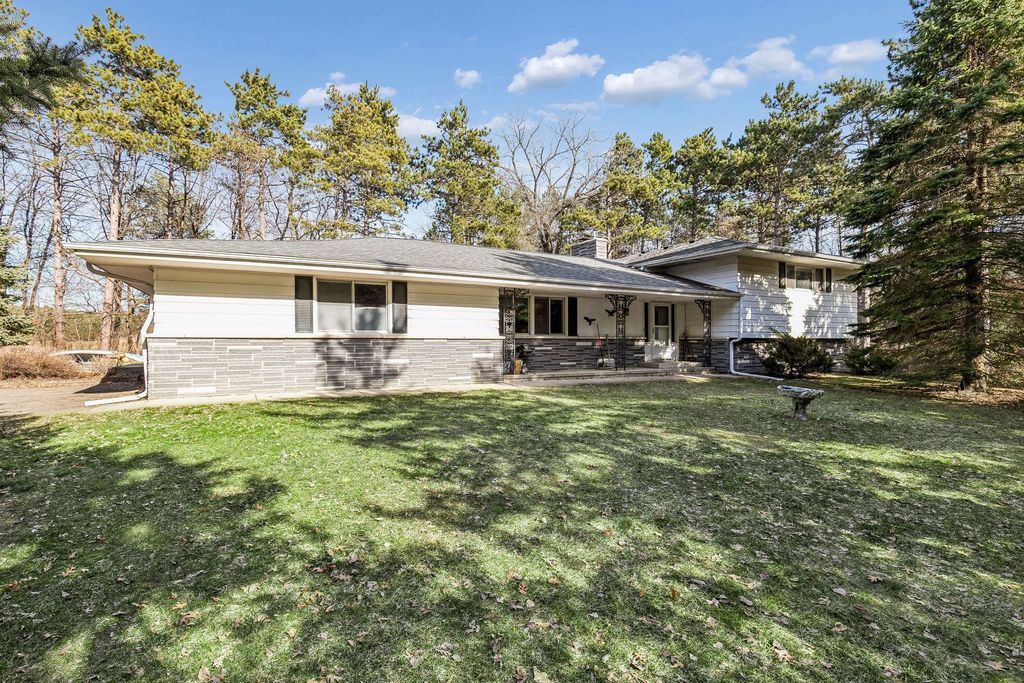 Photo of 74 Many Levels Road, Dellwood, MN 55110 (MLS # 7031162)