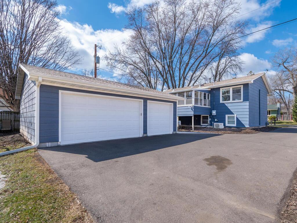 Photo of 2108 Belmont Lane, Mound, MN 55364 (MLS # 7137101)