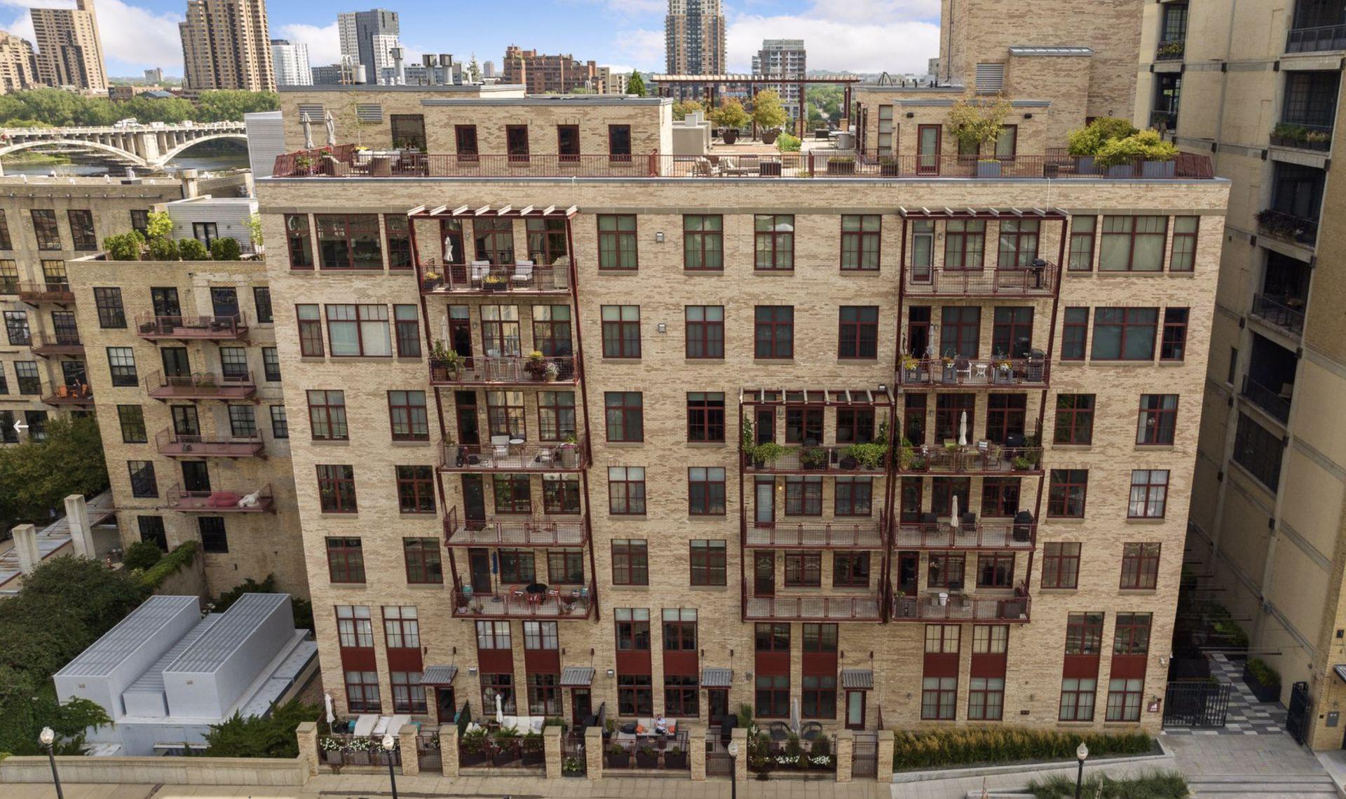 600 S 2nd Street S302