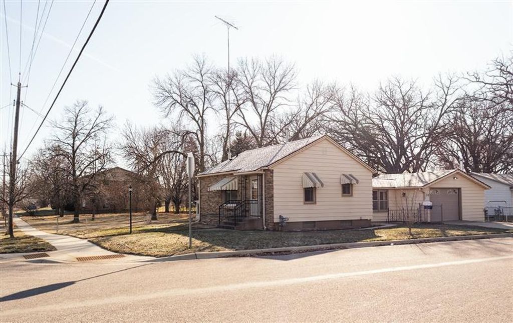 Photo of 502 3rd Street NE, Saint Cloud, MN 56304 (MLS # 7050344)