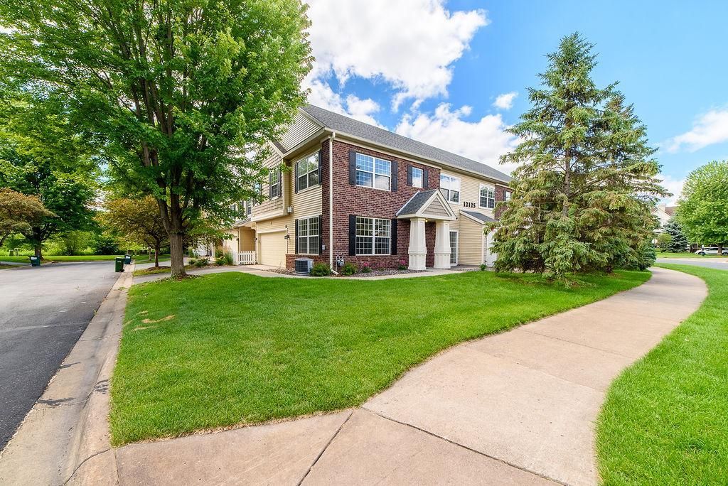 Photo of 12125 Vermillion Street NE #E, Blaine, MN 55449 (MLS # 7099913)