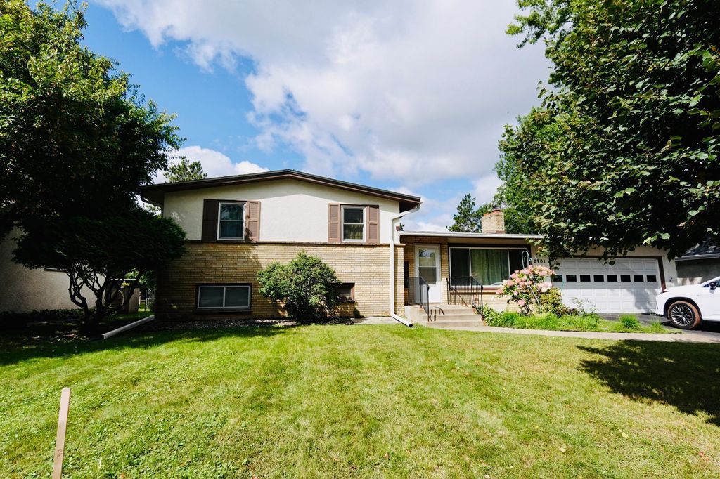 Photo of 2701 Gerald Avenue, North Saint Paul, MN 55109 (MLS # 7018287)