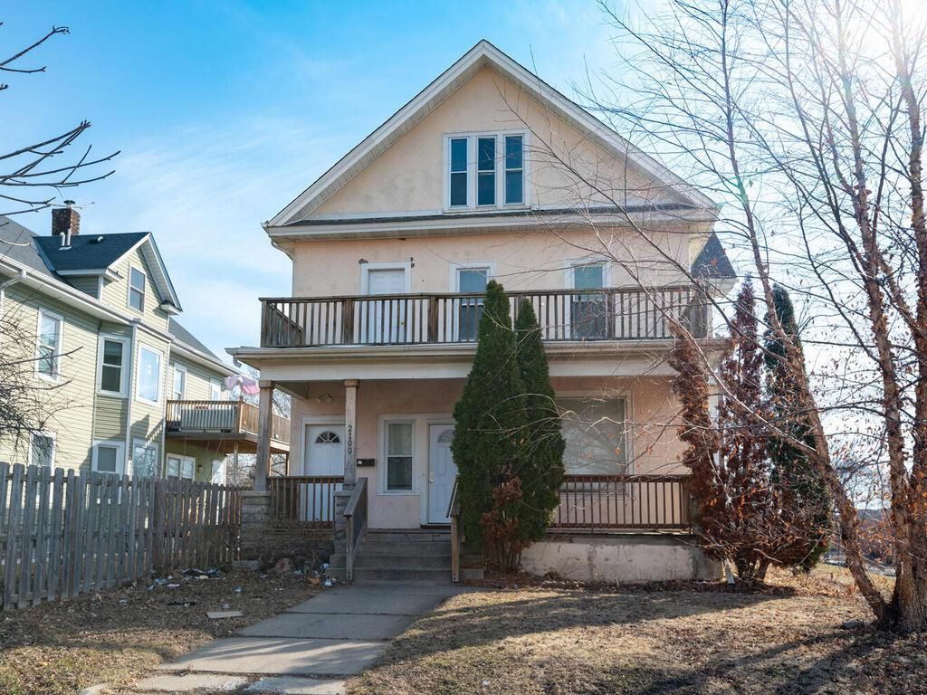Photo of 2100 Dupont Avenue N, Minneapolis, MN 55411 (MLS # 7018865)