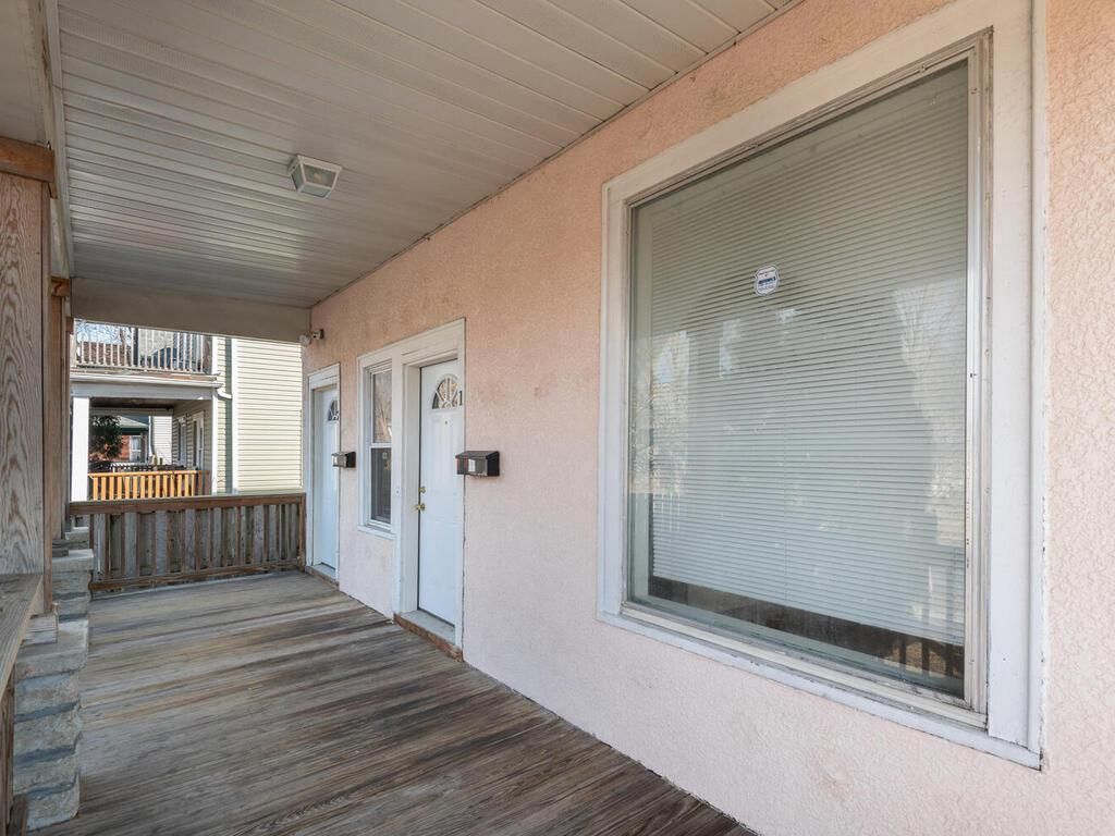 Photo of 2100 Dupont Avenue N, Minneapolis, MN 55411 (MLS # 7018865)