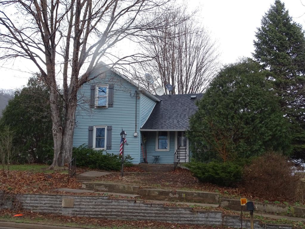 Photo of N320 N Main Street, Nelson, WI 54756 (MLS # 7053693)