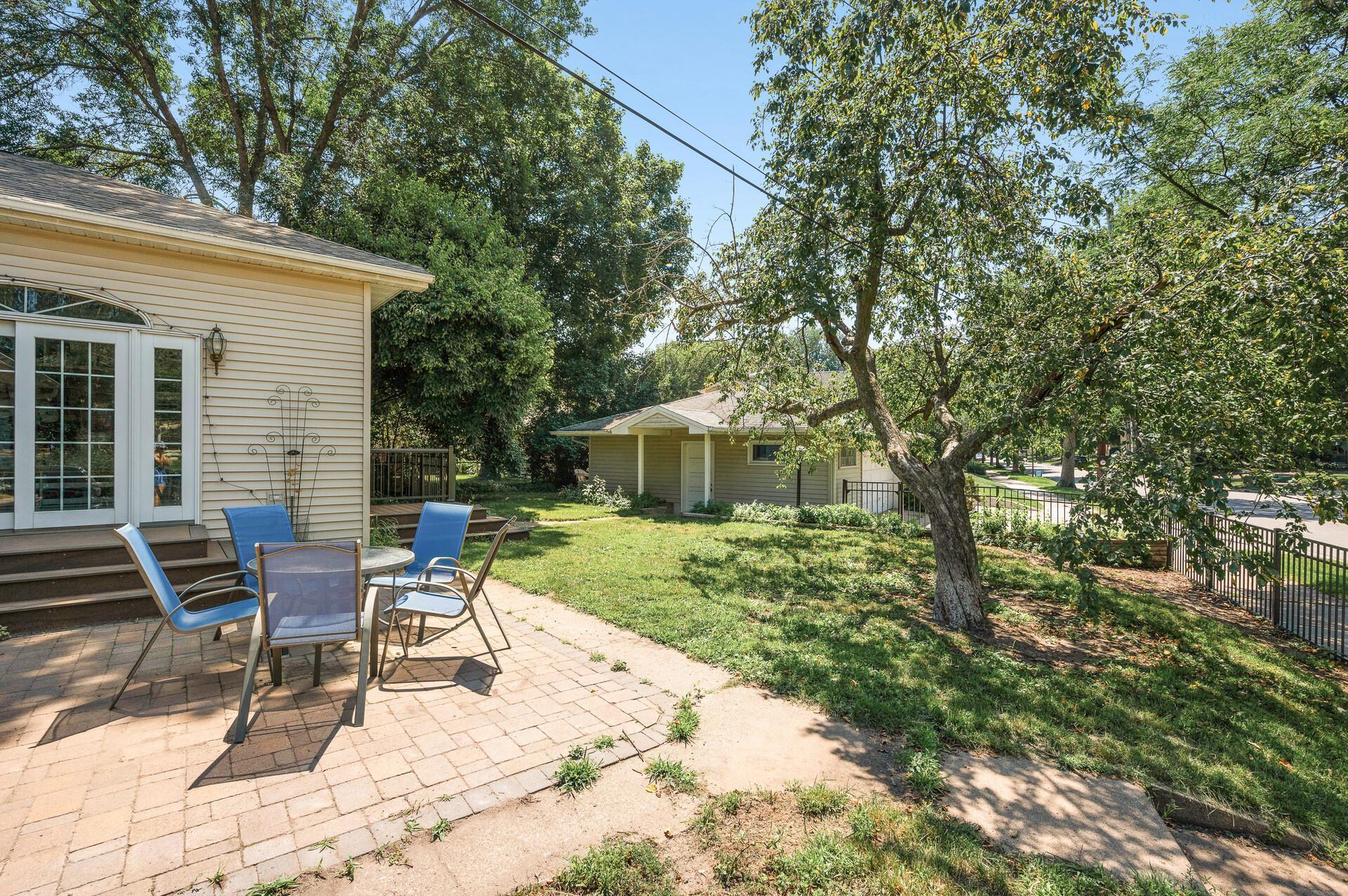 1281 W Minnehaha Parkway