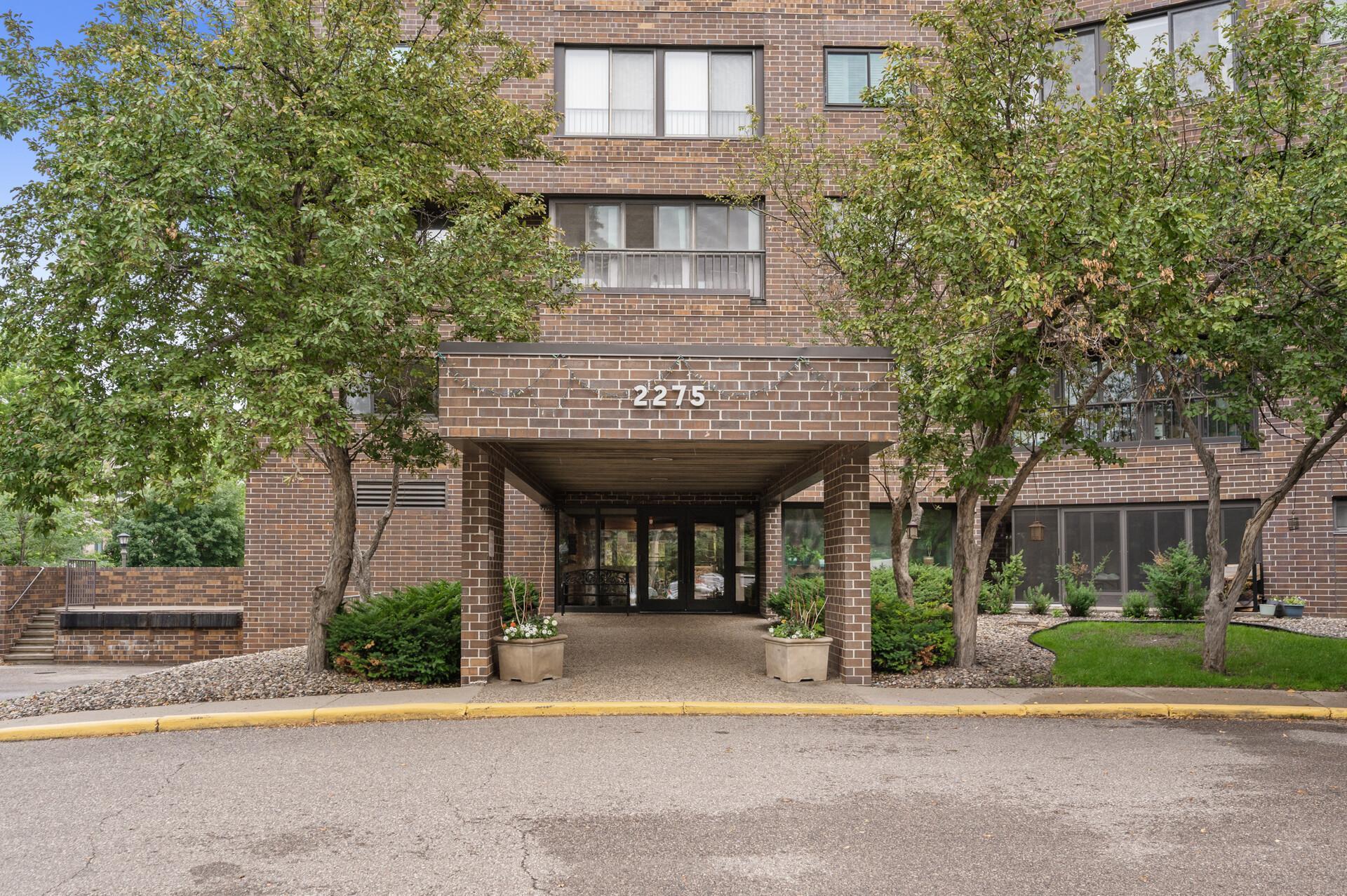 2275 Youngman Avenue 201W