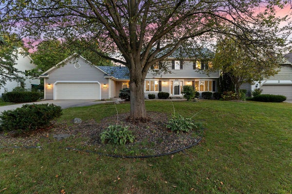 3563 RAE LN, SAINT PAUL, MN 55125 - Image 7bb99c31c81f7d2cce5b277bfd96f052/1401543219