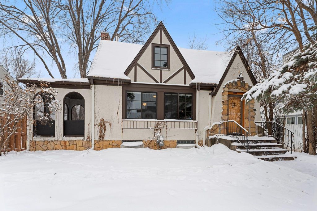 Photo of 1245 Queen Avenue N, Minneapolis, MN 55411 (MLS # 7003569)