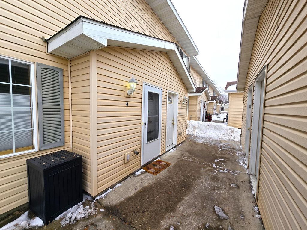 Photo of 915 7th Street #8, Jordan, MN 55352 (MLS # 7005062)