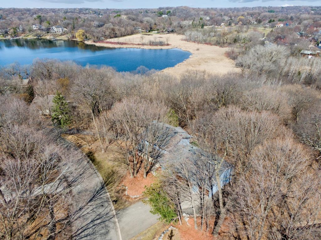 Photo of 151 Choctaw Circle, Chanhassen, MN 55317 (MLS # 7052819)