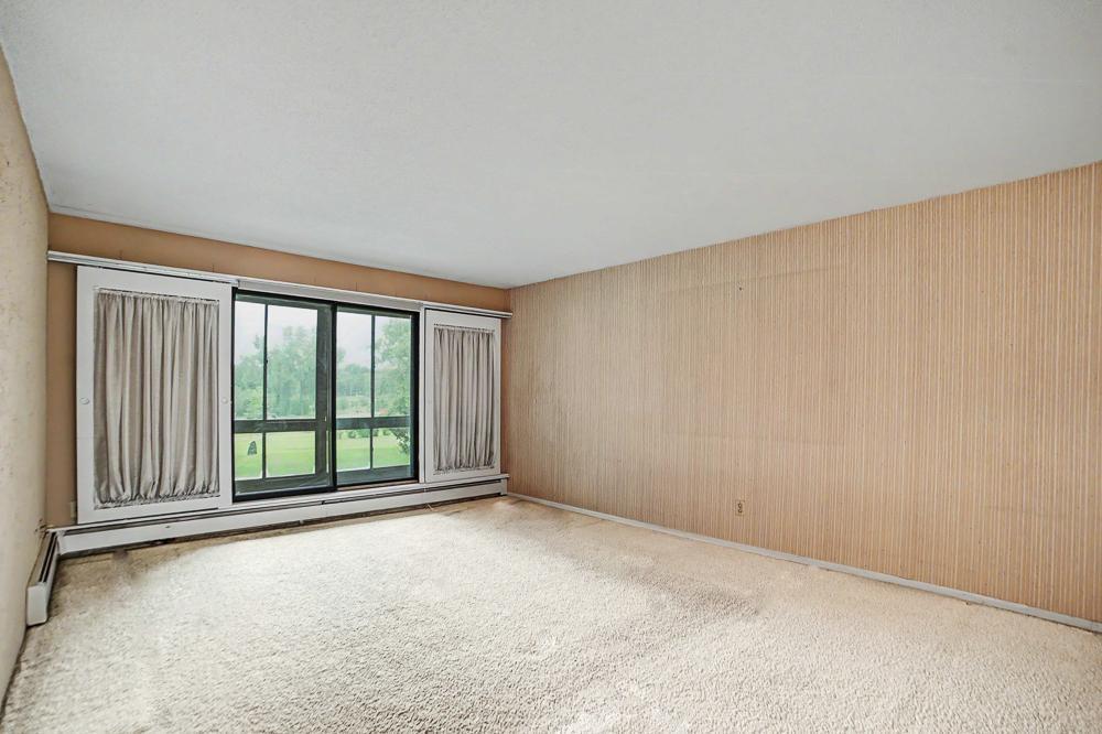 Photo of 2680 Oxford Street N #107, Roseville, MN 55113 (MLS # 7141256)