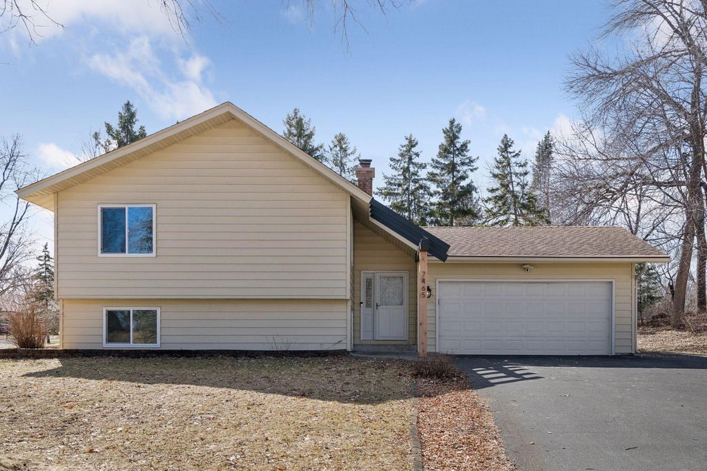 Photo of 7465 Dallas Lane N, Maple Grove, MN 55311 (MLS # 7036924)