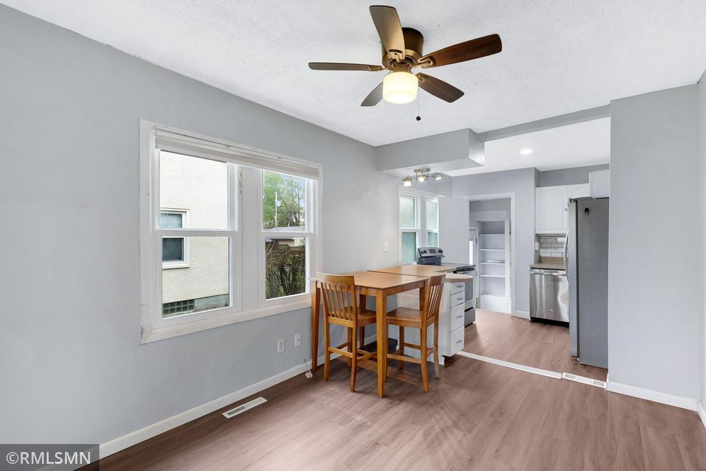 Photo of 1868 Hawthorne Avenue E, Saint Paul, MN 55119 (MLS # 7069508)