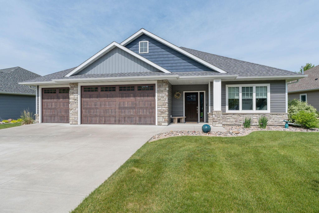 Photo of 305 Dancing Waters Circle, Mankato, MN 56001 (MLS # 7091584)