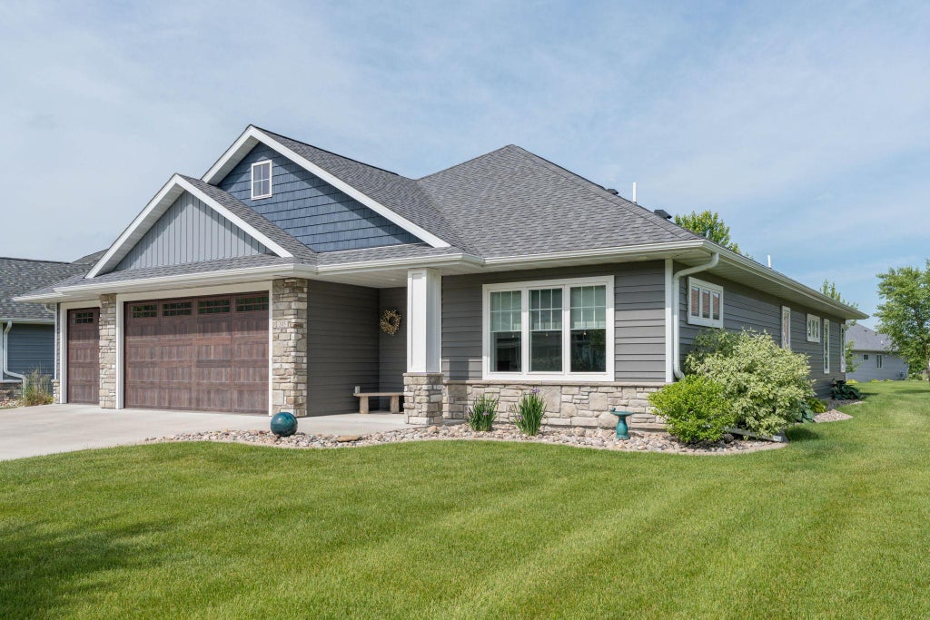 Photo of 305 Dancing Waters Circle, Mankato, MN 56001 (MLS # 7091584)