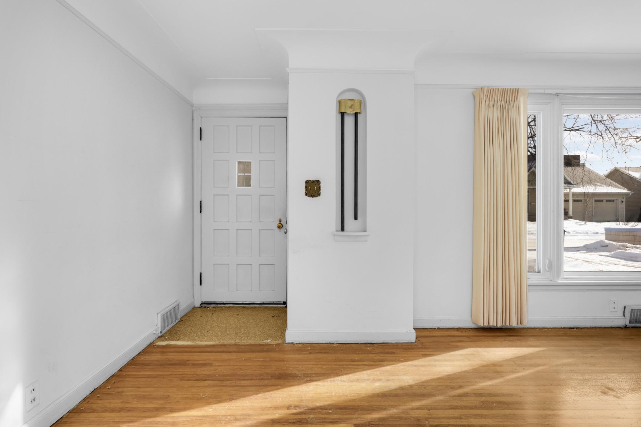 4110 Webster Avenue S