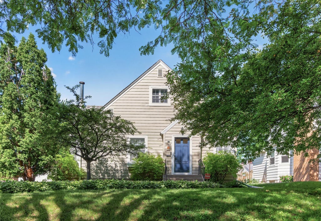 Photo of 5844 11th Avenue S, Minneapolis, MN 55417 (MLS # 7092820)