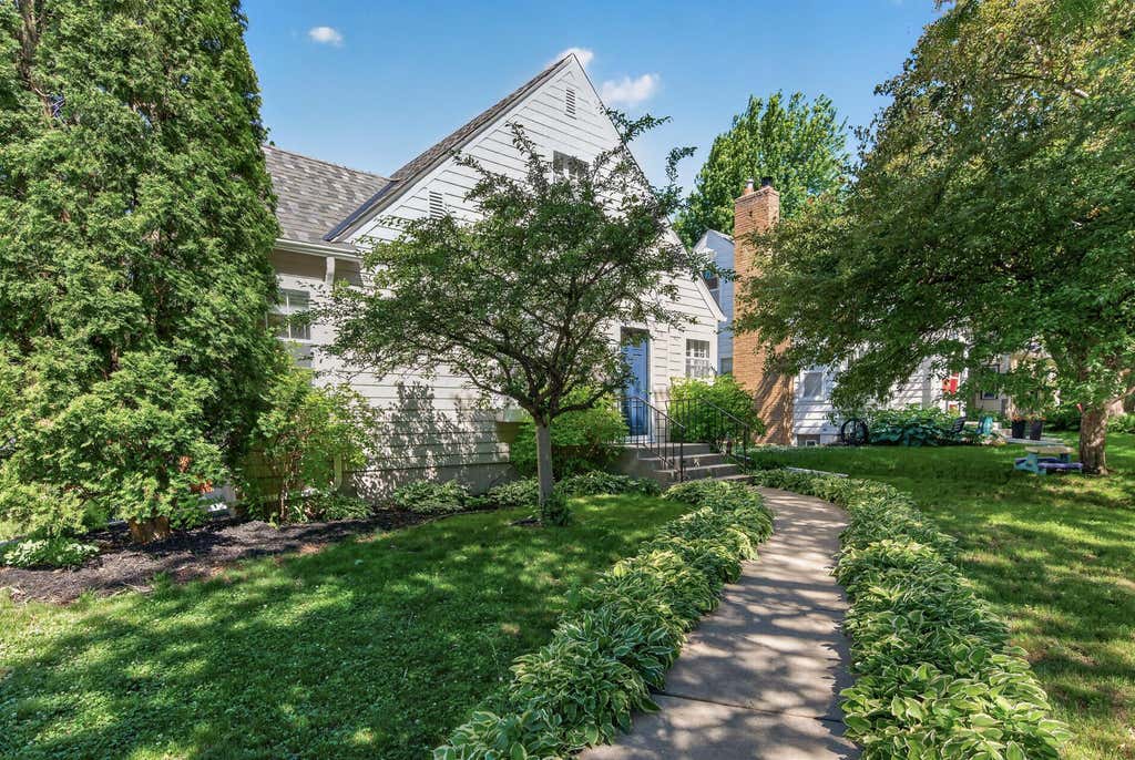 Photo of 5844 11th Avenue S, Minneapolis, MN 55417 (MLS # 7092820)
