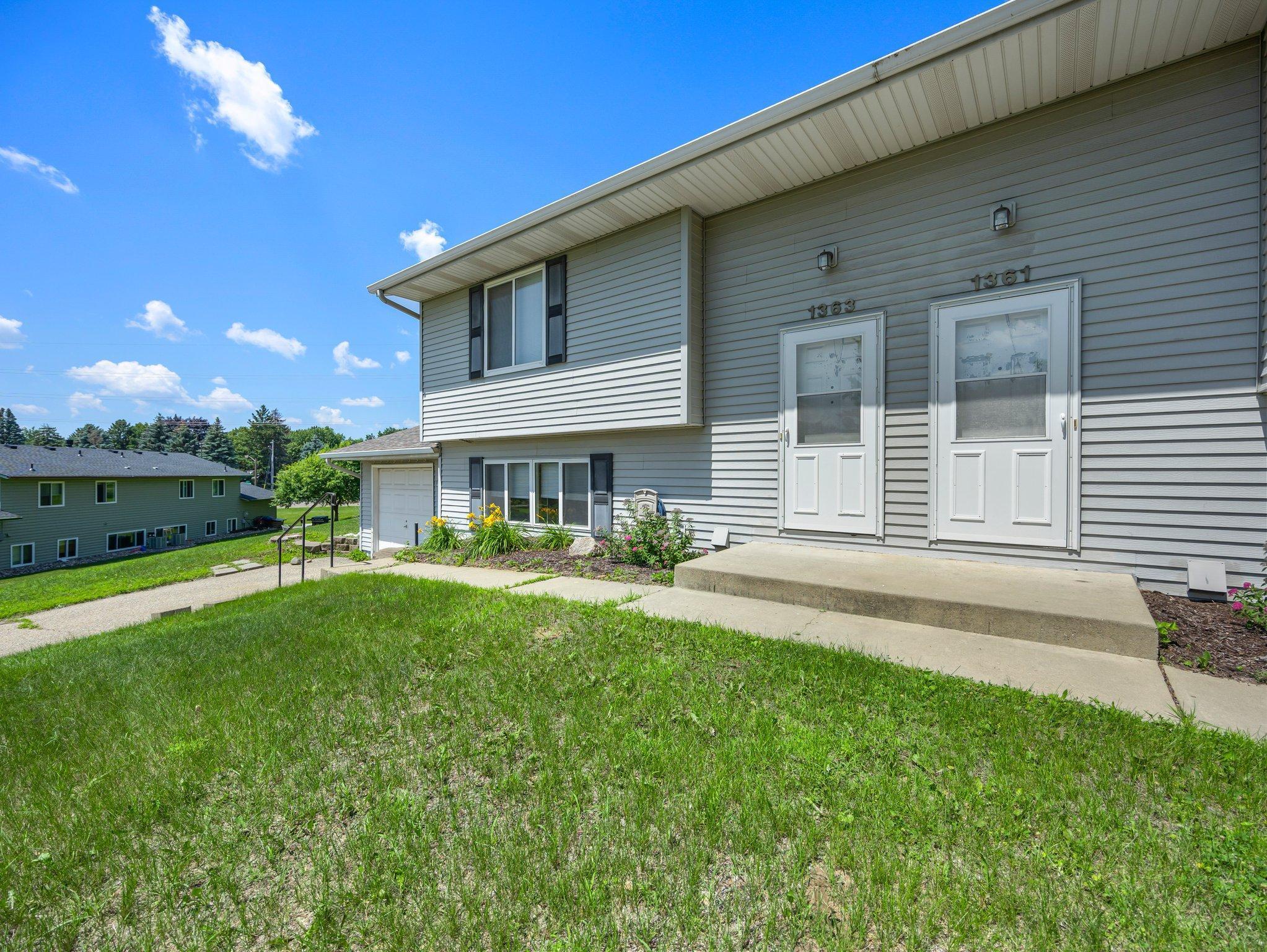 1363 Easter Lane