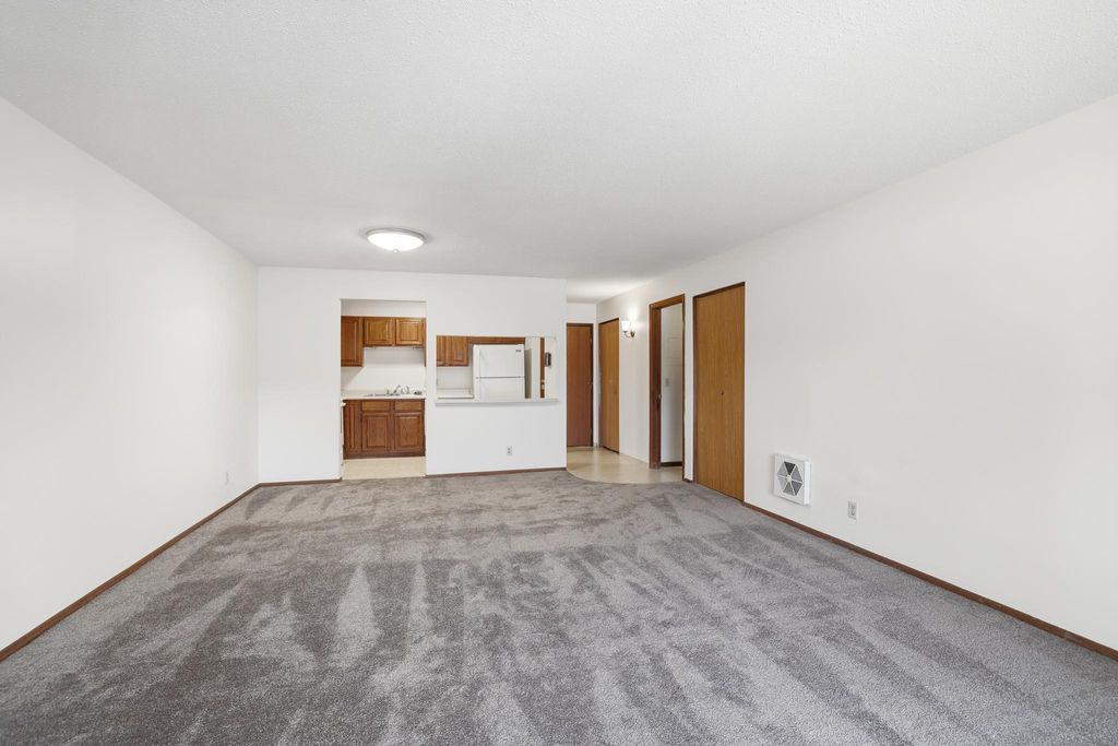 Photo of 10441 Greenbrier Road #120, Hopkins, MN 55305 (MLS # 6825559)