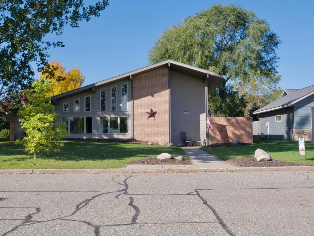 Photo of 407 7th Street SW, Wadena, MN 56482 (MLS # 7150899)