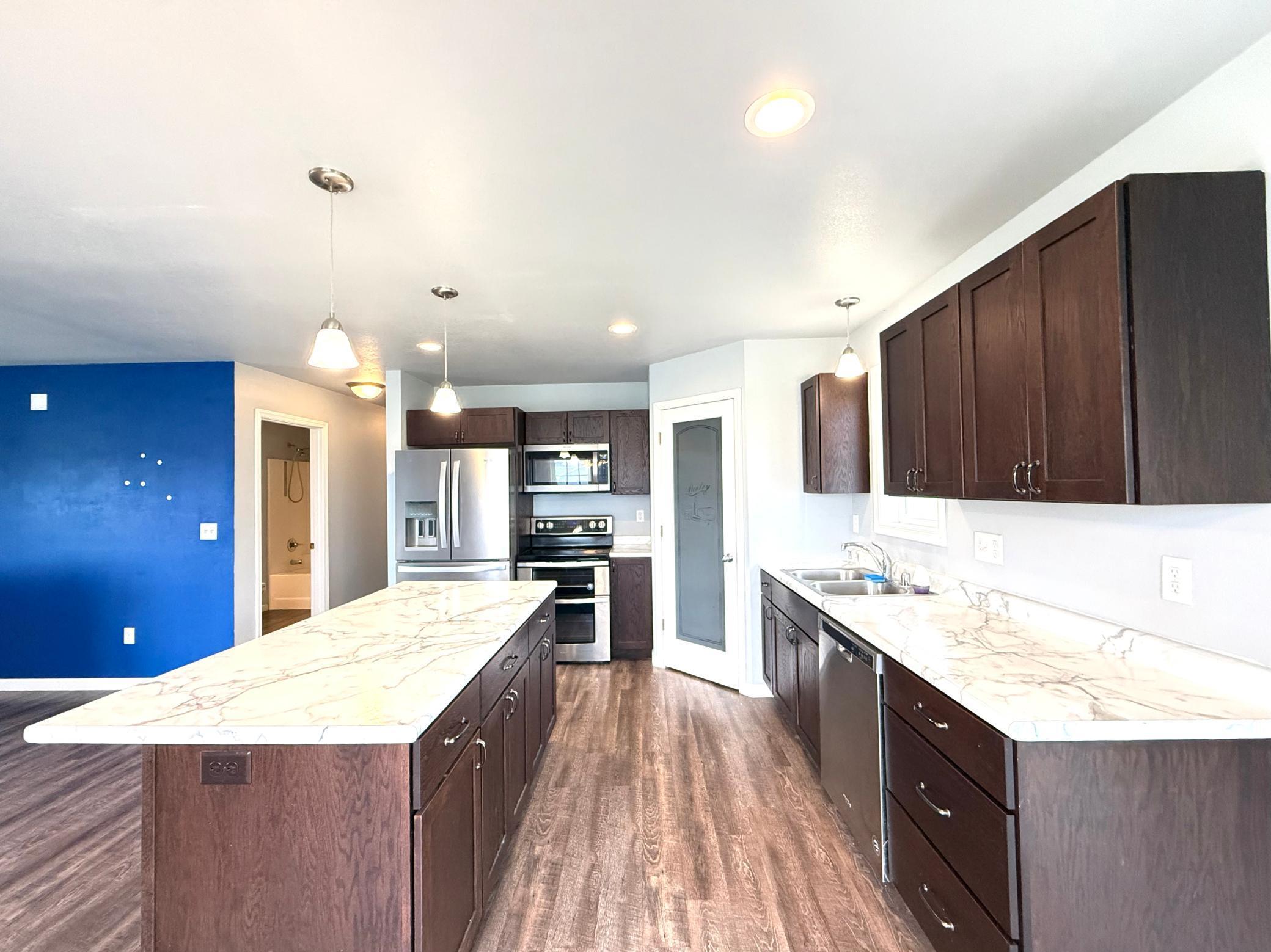 1125 Village Lane