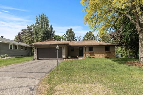 755 Keokuk Lane Mendota Heights MN 55120