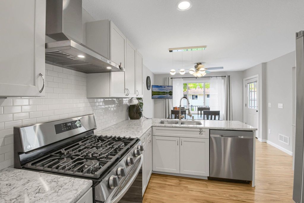 Photo of 1431 Sumter Avenue N, Golden Valley, MN 55427 (MLS # 7052708)