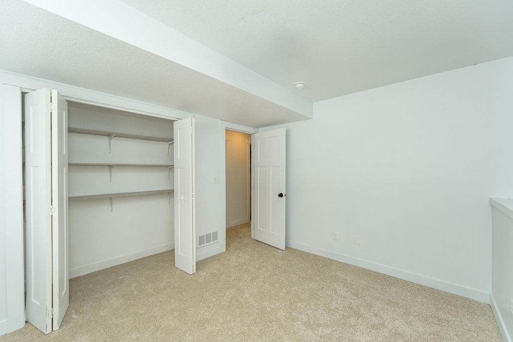 Photo of 3112 Eastwood Road SE, Rochester, MN 55904 (MLS # 7001047)