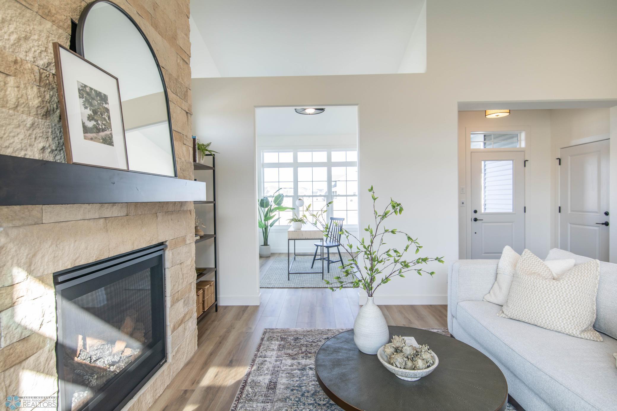 West Fargo, North Dakota 58078, United States, 2 Bedrooms Bedrooms, ,2 BathroomsBathrooms,Residential,Pending Sale,257162