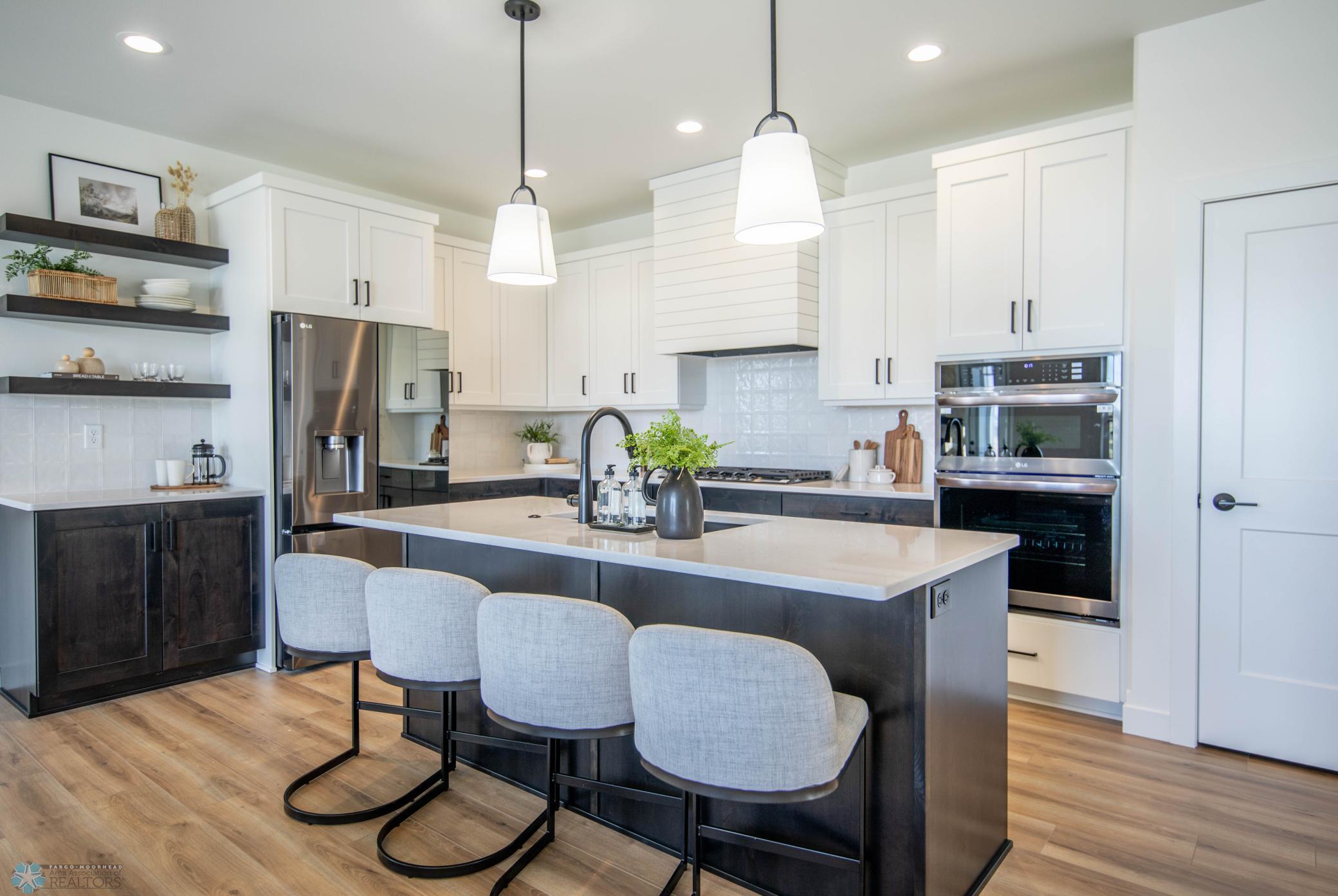 West Fargo, North Dakota 58078, United States, 2 Bedrooms Bedrooms, ,2 BathroomsBathrooms,Residential,Pending Sale,257162