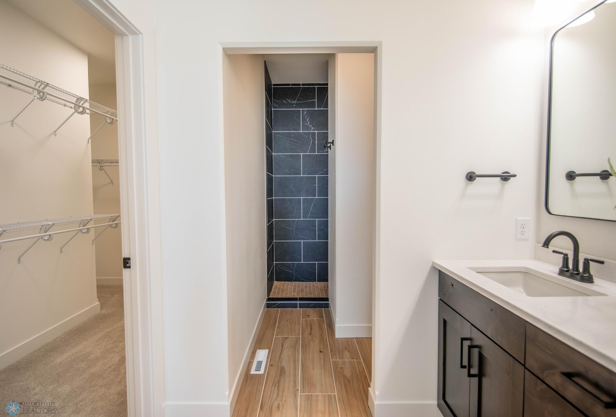 West Fargo, North Dakota 58078, United States, 2 Bedrooms Bedrooms, ,2 BathroomsBathrooms,Residential,Pending Sale,257162