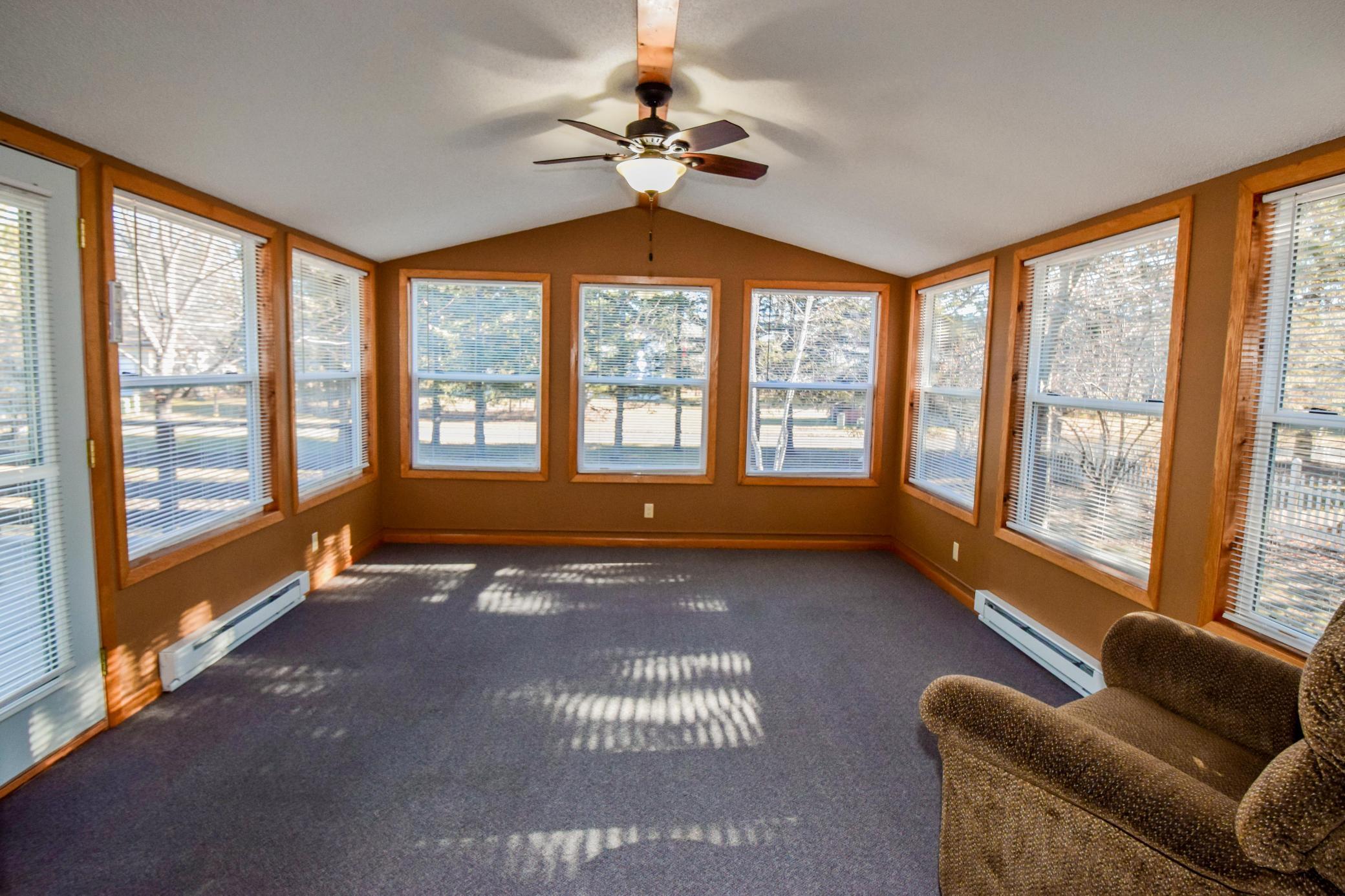 700 Washington Avenue S