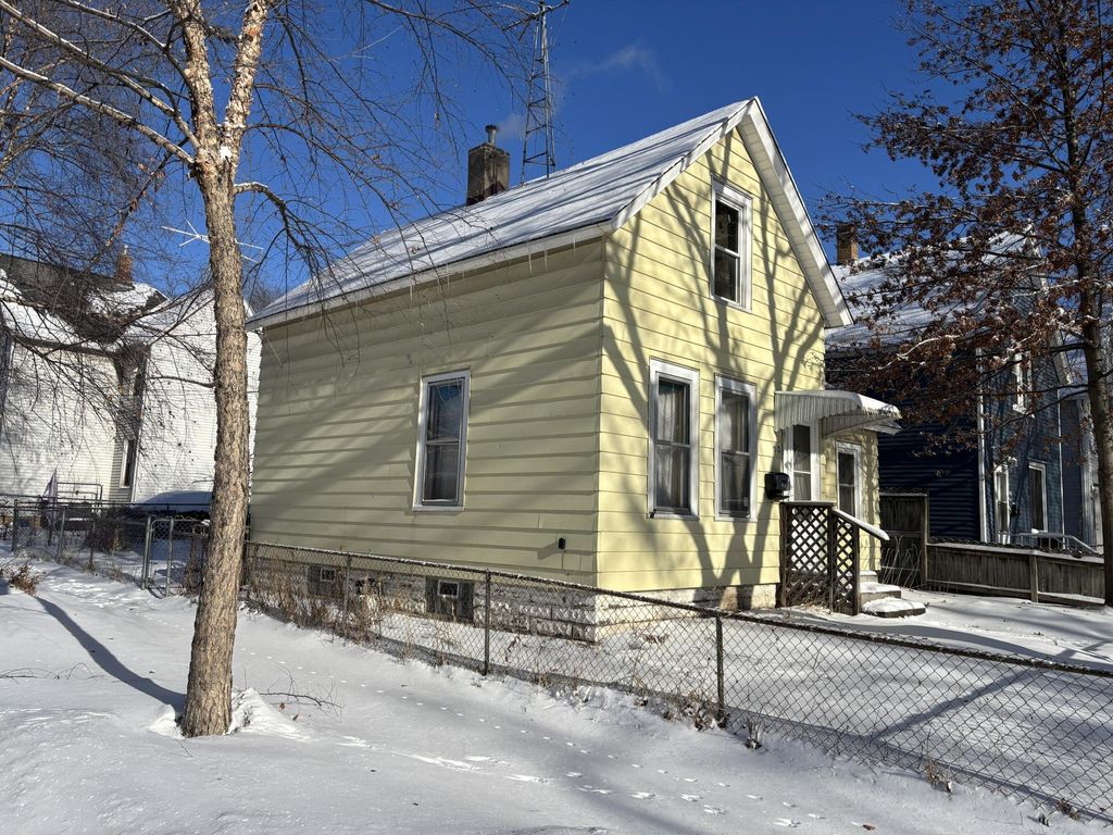 Photo of 1181 Bush Avenue, Saint Paul, MN 55106 (MLS # 6819776)